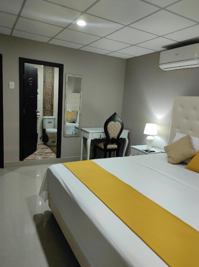 Royalinn Guayaquil Kültér fotó